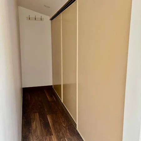 Appartement Maisonnette Au Calme-proche Métro